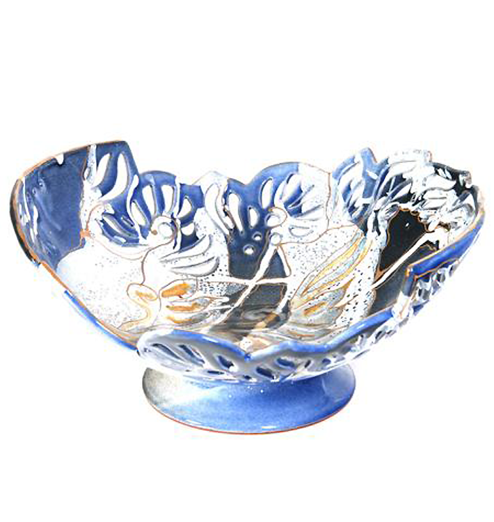 나뭇잎 모양 도자기 접시 Leaf-shaped porcelain plate