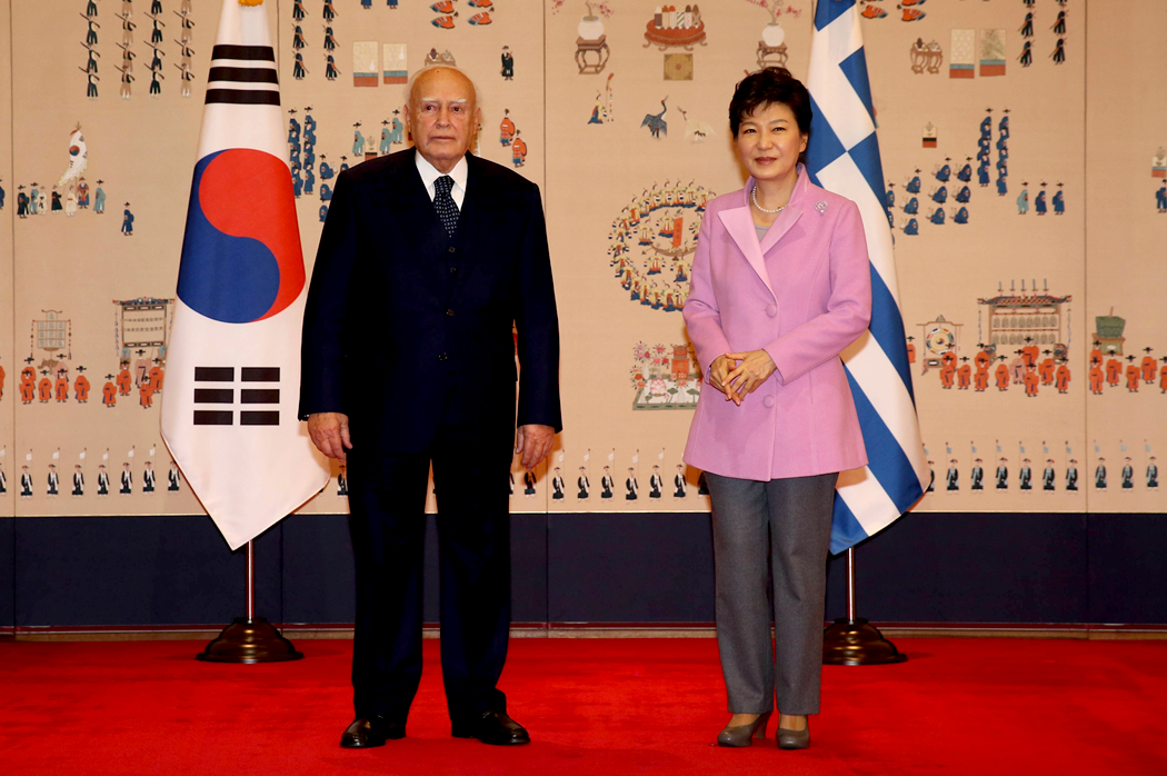 그리스 정상으로는 처음 방한한 카를로스 파풀리아스(Karolos Papoulias) 대통령과 박근혜 대통령